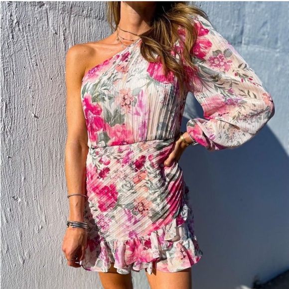 Express Dresses & Skirts - Express Pink Floral One-Shoulder Dress